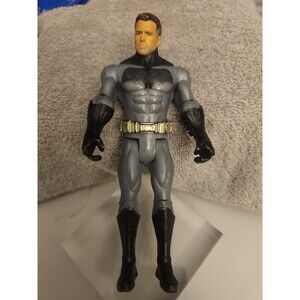 Mattel DC Comics Batman Ben Affleck Ultimate Batcave 6” Action Figure
